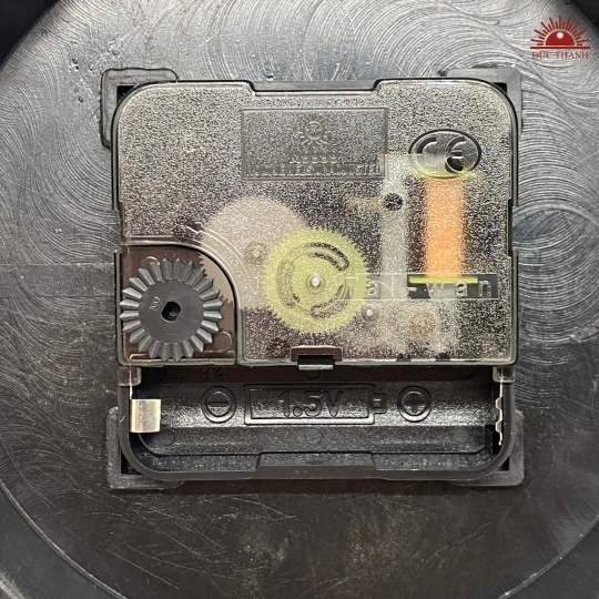 Đồng Hồ Treo Tường Laba Tròn Đỏ 