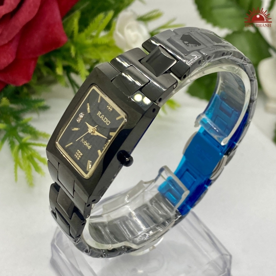 Đồng Hồ Nữ Đá Đúc Rado 6839L Đen