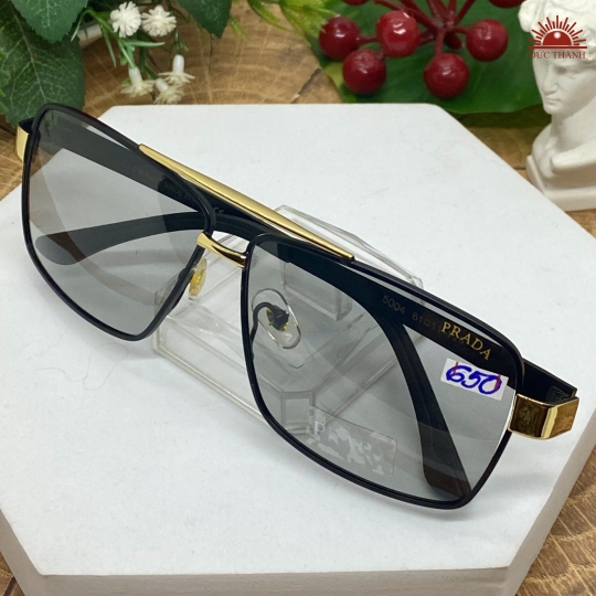 Kính Mát Cao Cấp Prada