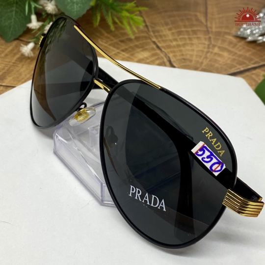 Kính Mát Prada 8807