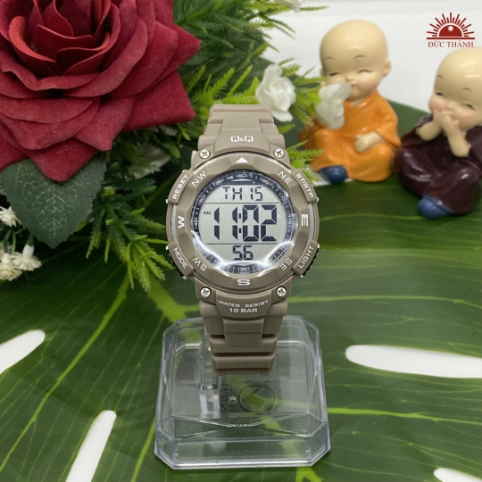 Đồng Hồ Điện Tử Q&Q Nâu