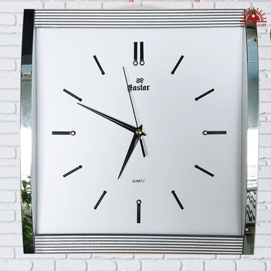 Đồng Hồ Treo Tường Eastar 33x31 cm - 305 Trắng Bạc
