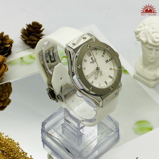 Đồng hồ Nữ Hublot Geneve 582888 - Full Trắng Trơn
