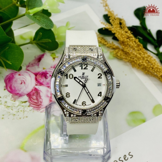 Đồng hồ Nữ Hublot Geneve 582888 - Full Trắng Đá