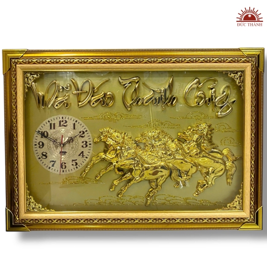 Đồng Hồ Treo Tường D7 - 48x68 cm - Mã Đáo Thành Công - Vàng