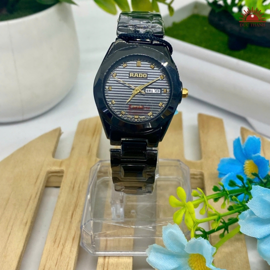Đồng Hồ Nữ Rado- Mặt Đen Niềng Đen Đá Sapphire - 88067L
