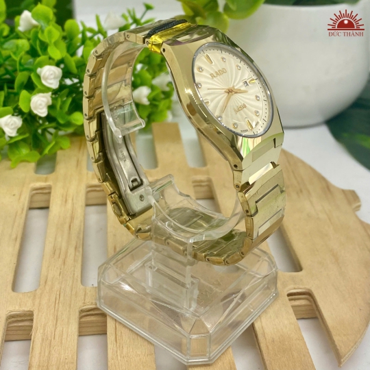 Đồng Hồ Nam Đá Đúc Rado - Mặt Vân Kem Niềng Vàng - 152G